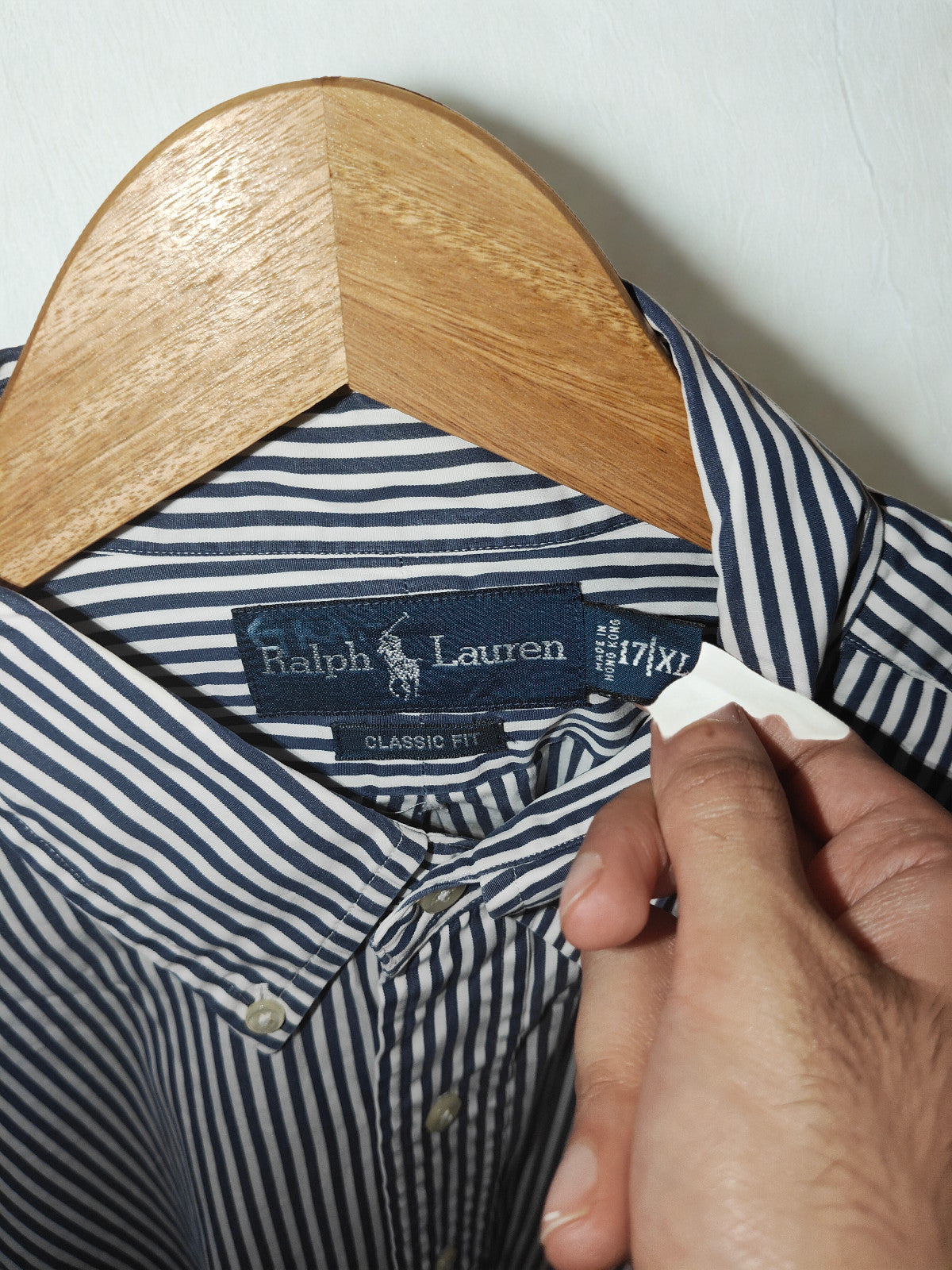 Ralph Lauren Classic Fit Navy & White Striped Shirt – Size 17 (XL)