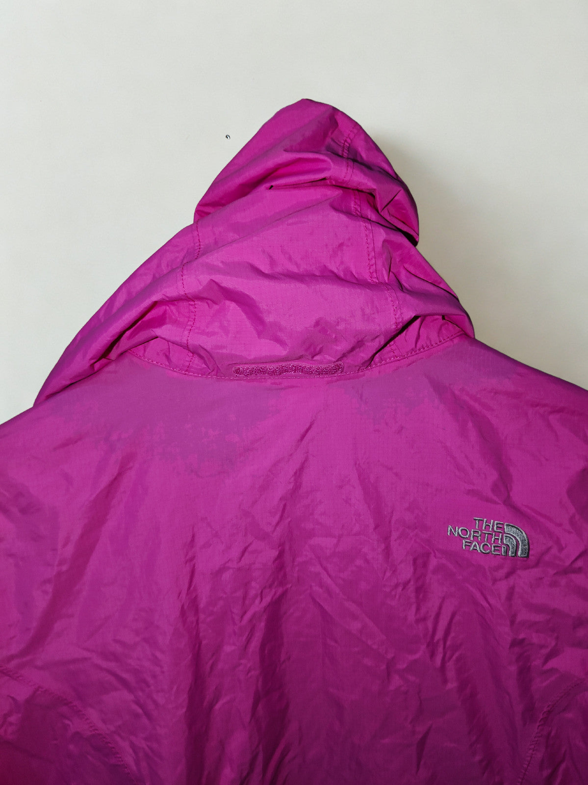 The North Face HyVent Pink Hooded Rain Jacket Women's Large Waterproof Shell