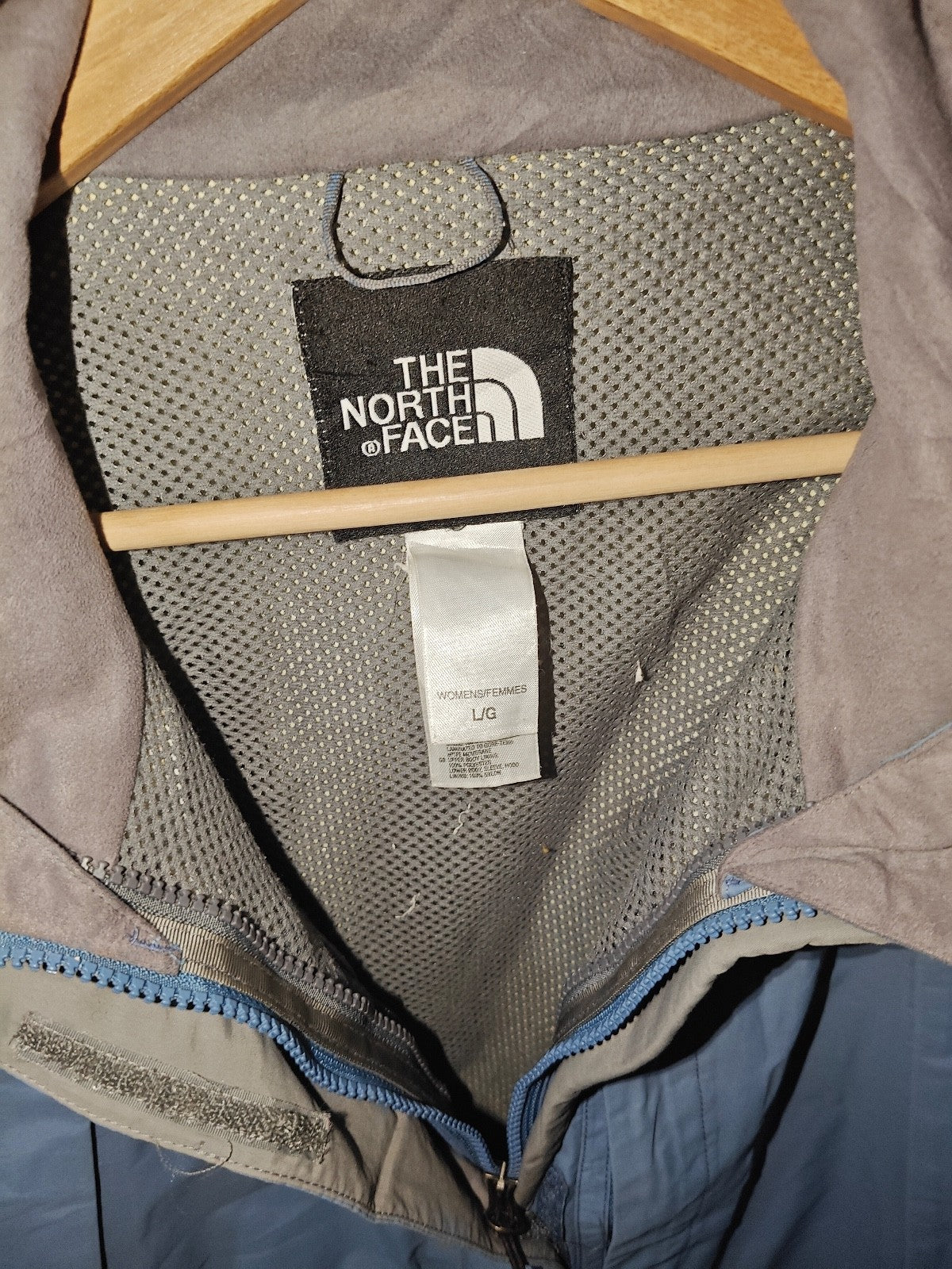 The North Face Women’s Large Blue &amp; Grey GORE-TEX Waterproof Outdoor Jacket