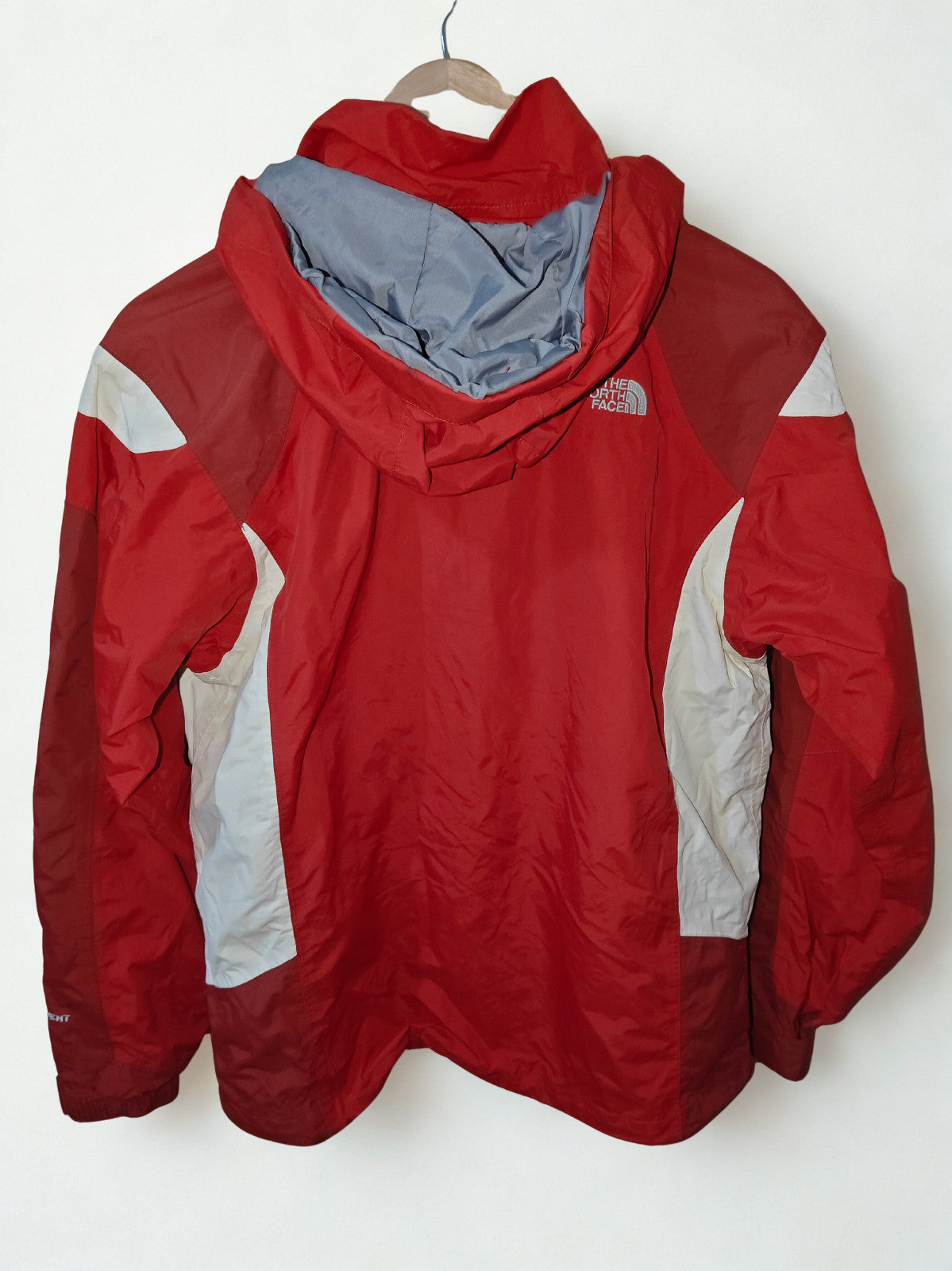 The North Face Women's HyVent Waterproof Jacket Red/White Hooded Size M