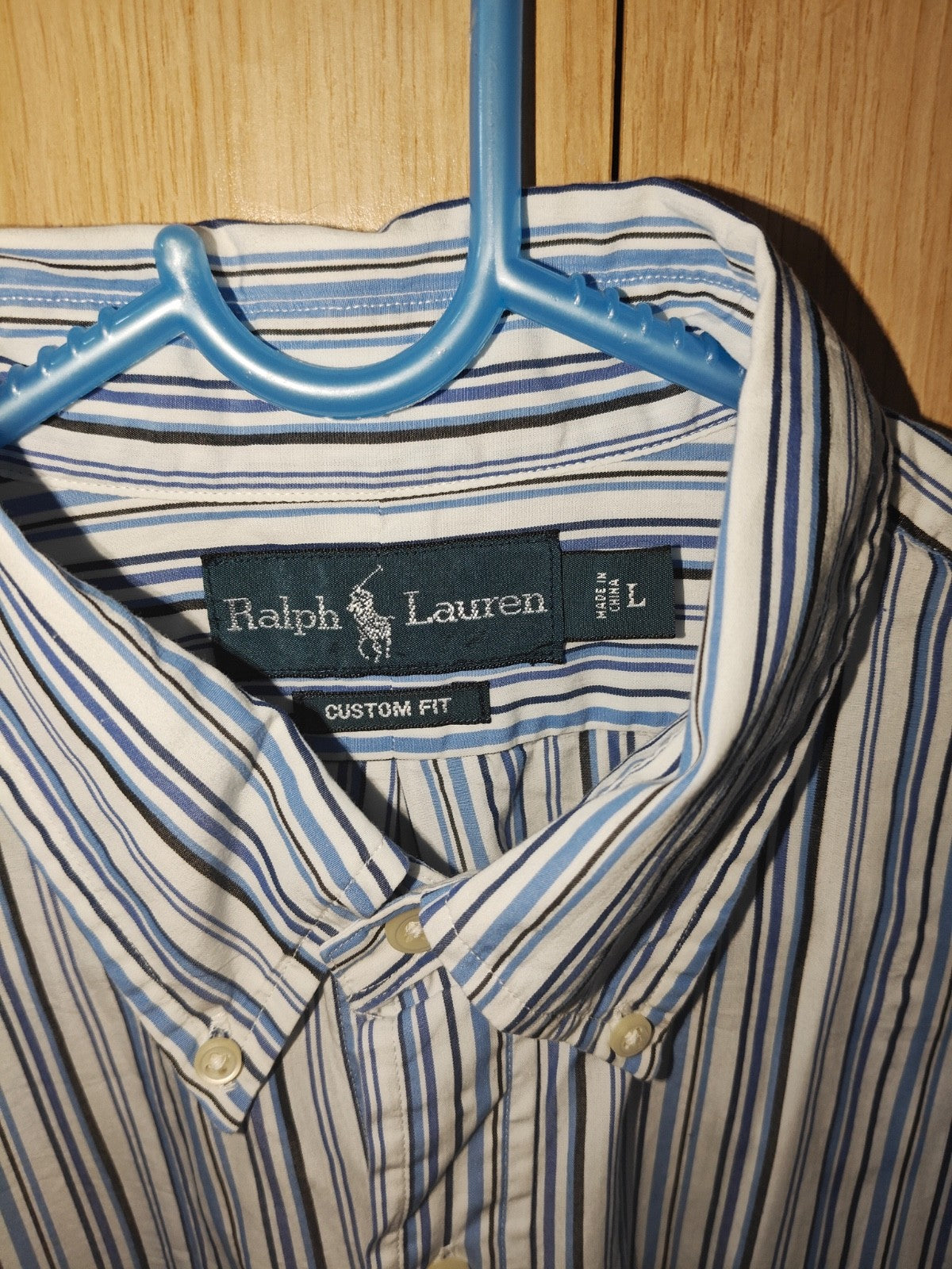 RALPH LAUREN CUSTOM FIT BLUE/WHITE MENS SS SHIRT SIZE LARGE.