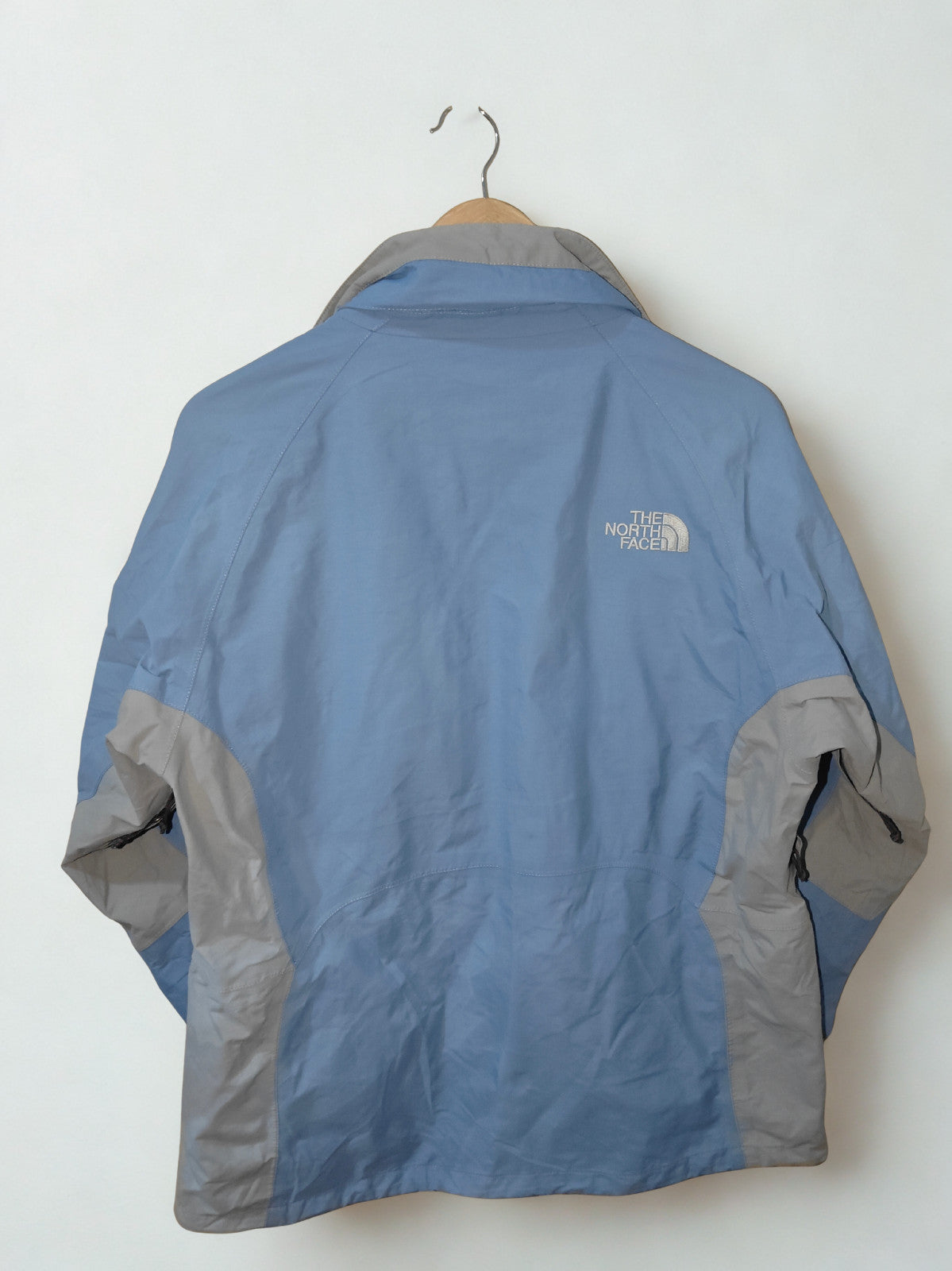 The North Face Women’s Large Blue &amp; Grey GORE-TEX Waterproof Outdoor Jacket