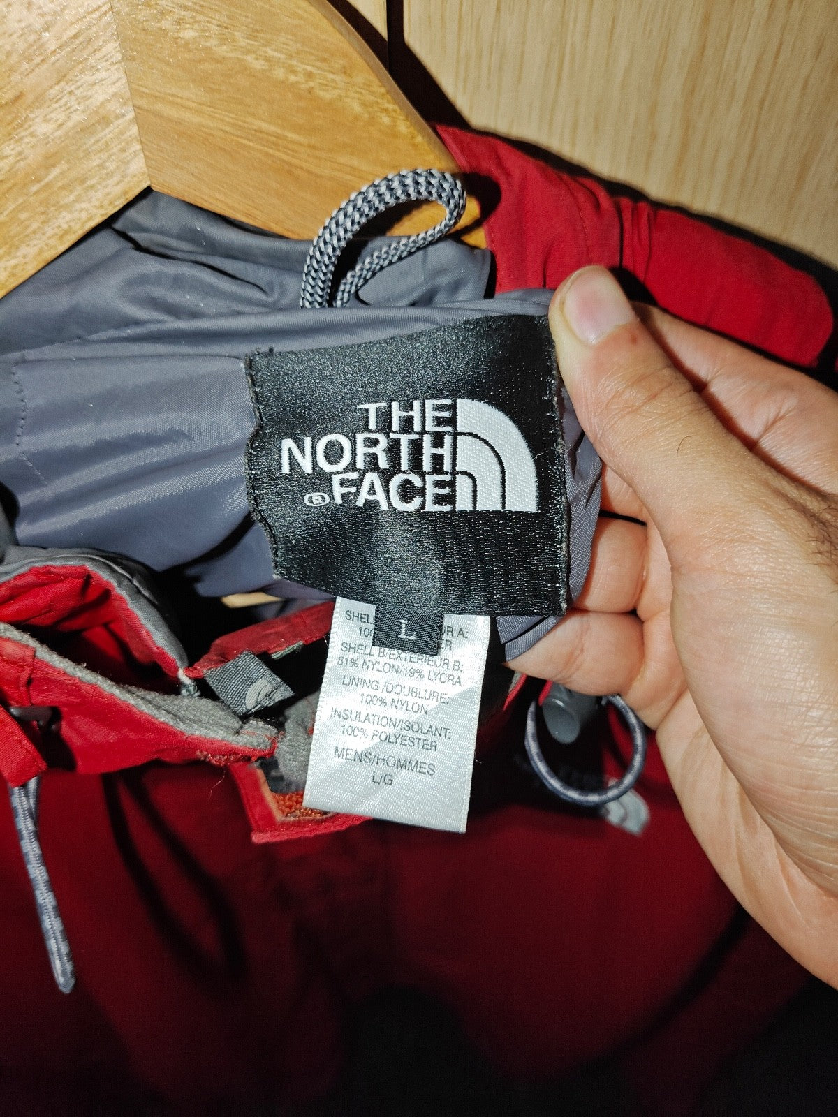 The North Face HyVent Hooded Jacket Men's Large Red Waterproof Outdoor Shell
