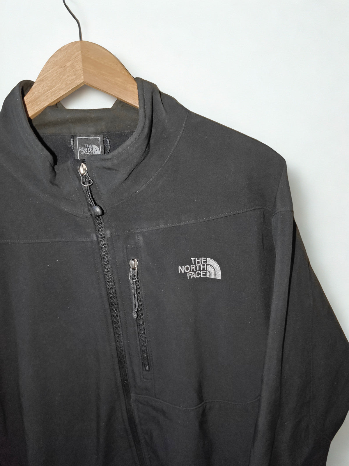 The North Face Apex Bionic Jacket Men's XL Black Softshell Windproof Full Zip