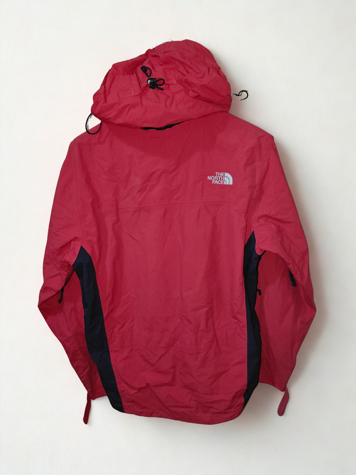 The North Face Men's HyVent Red &amp; Black Hooded Waterproof Jacket Size S