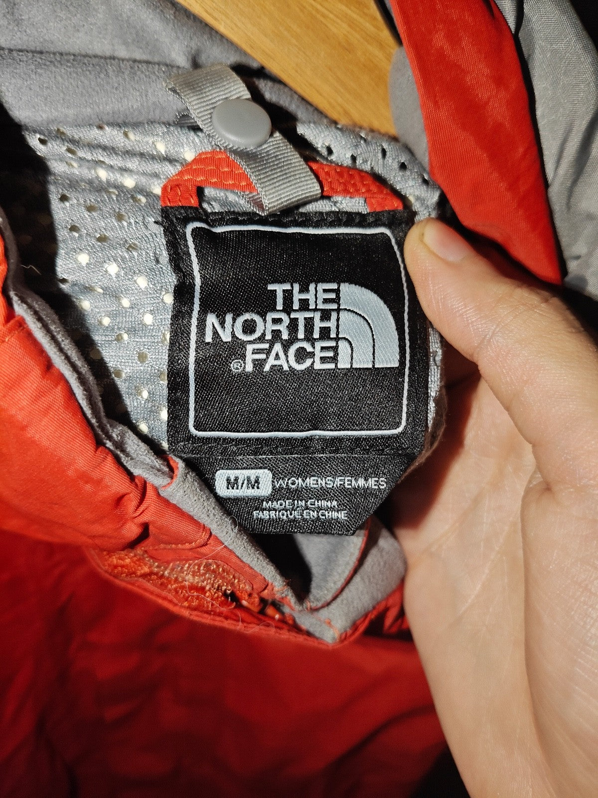 The North Face Women's HyVent Waterproof Jacket Red/White Hooded Size M