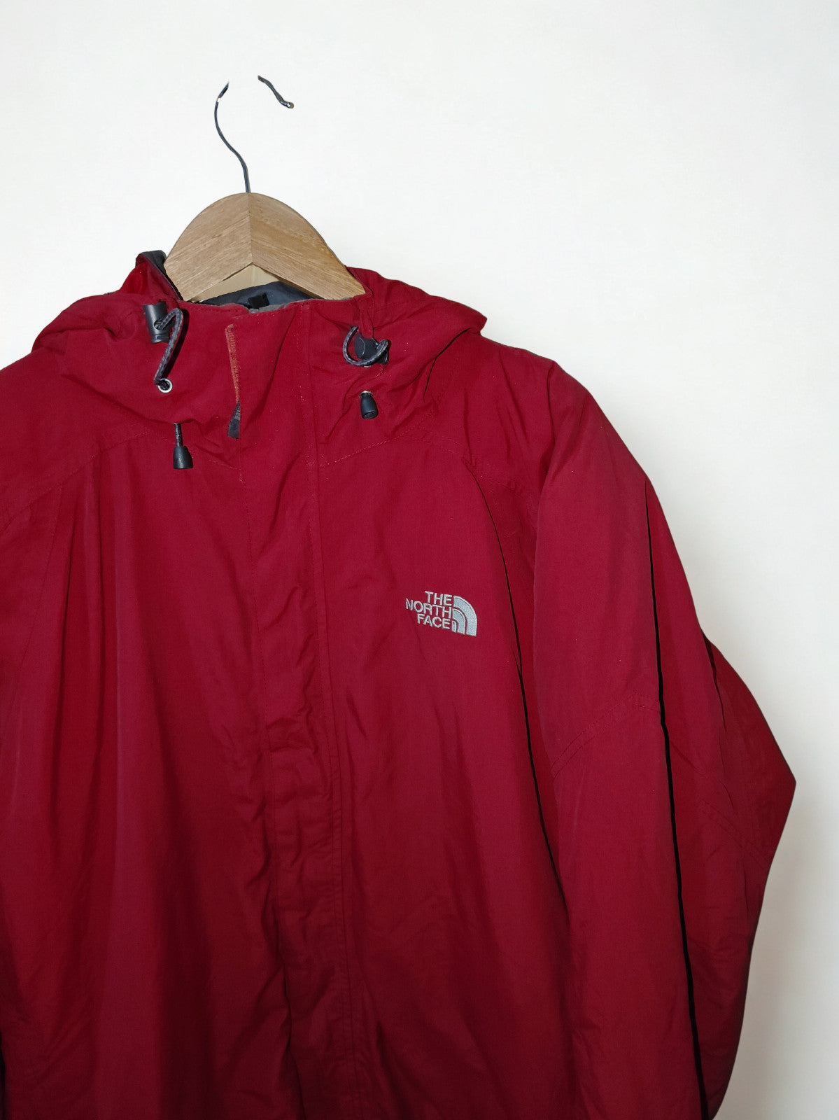 The North Face HyVent Hooded Jacket Men's Large Red Waterproof Outdoor Shell