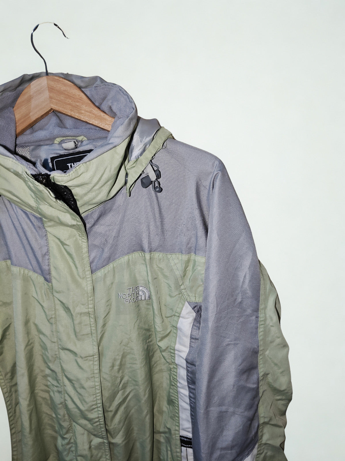 The North Face Summit Series HyVent Green/Grey Softshell Jacket Women’s Large