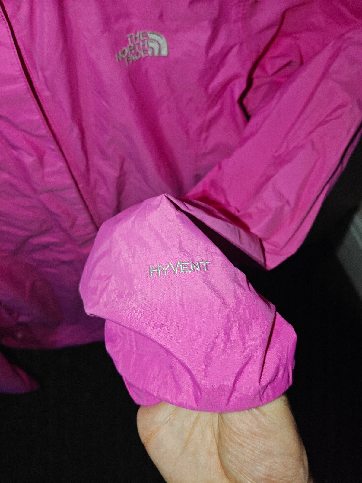 The North Face HyVent Pink Hooded Rain Jacket Women's Large Waterproof Shell