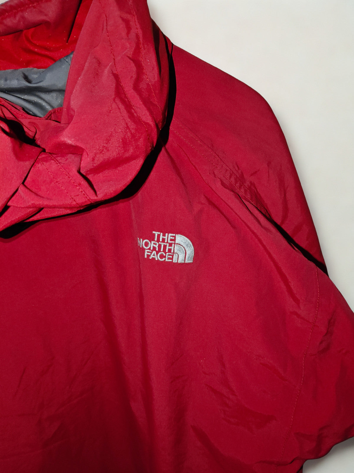 The North Face HyVent Hooded Jacket Men's Large Red Waterproof Outdoor Shell